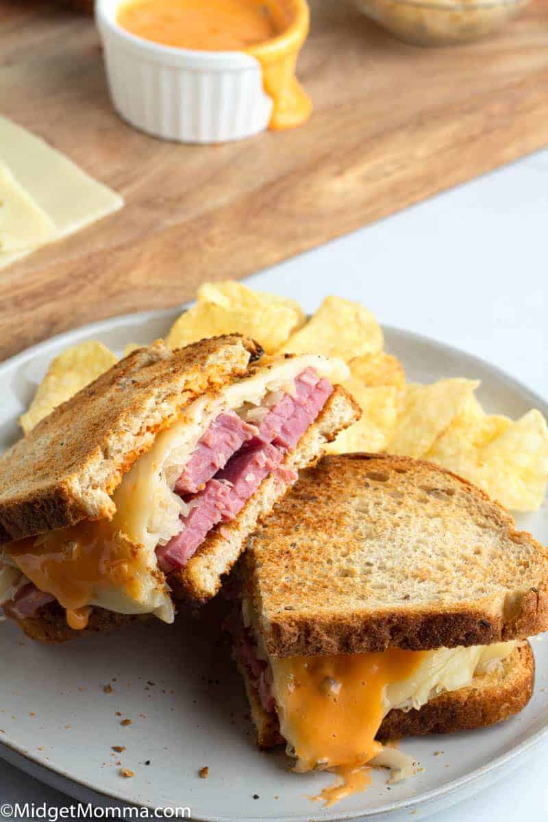 How To Make The BEST Reuben Sandwich MidgetMomma