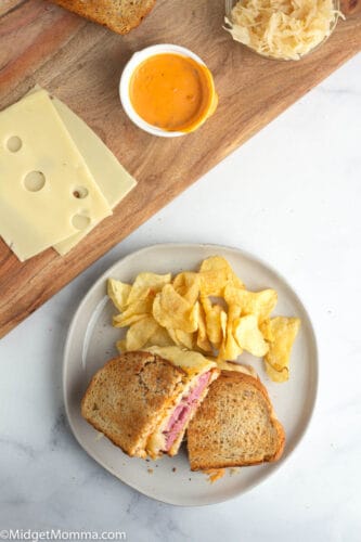 How to Make the BEST Reuben Sandwich • MidgetMomma