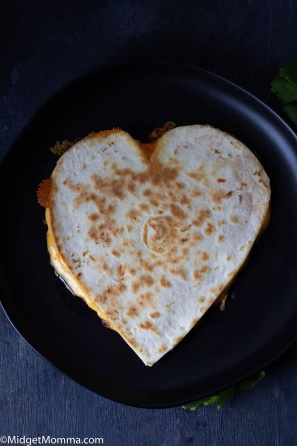 Peanut Butter And Love Sandwich (Easy Valentine's Day Lunch Idea!)