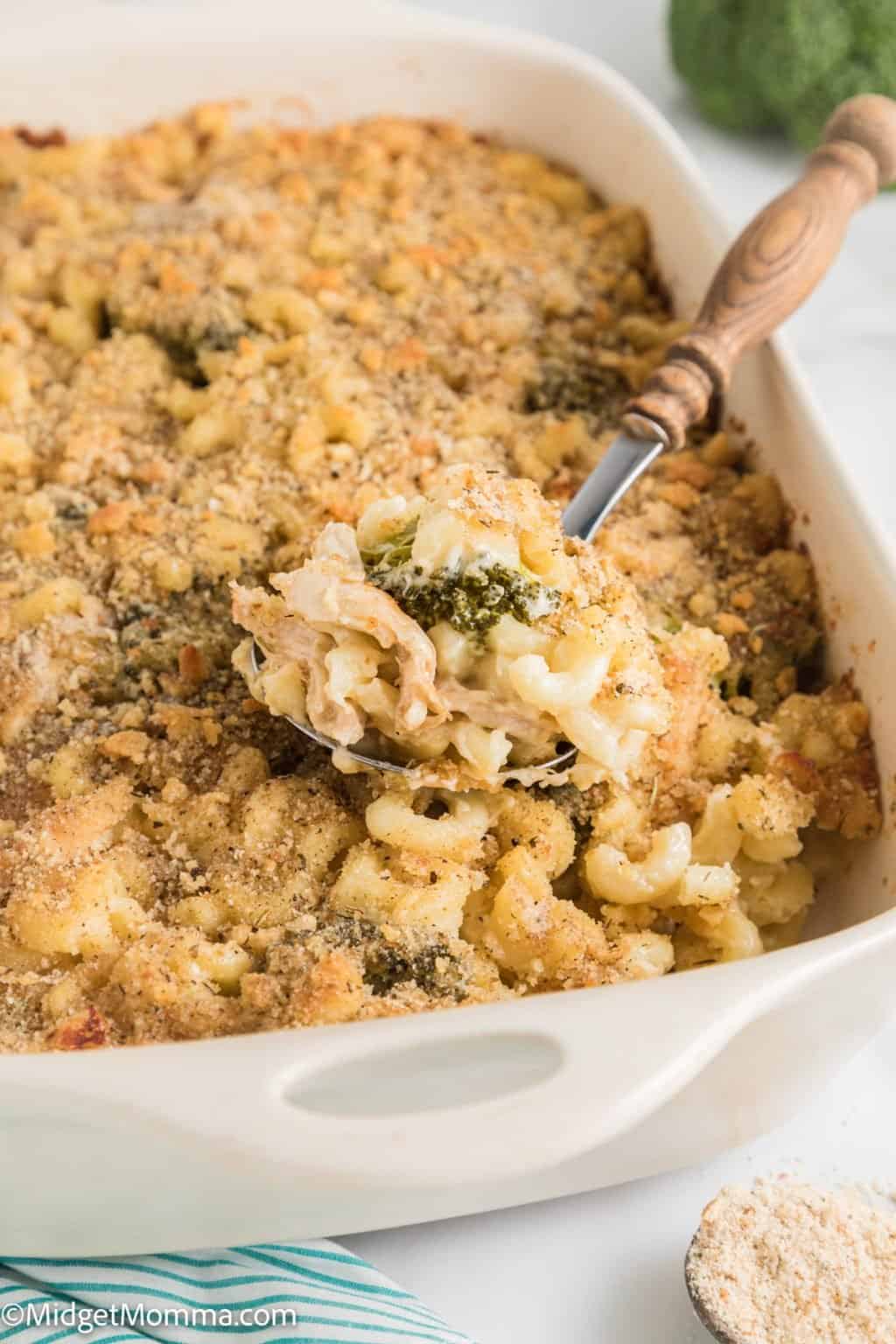 Chicken and Broccoli Baked Macaroni and Cheese