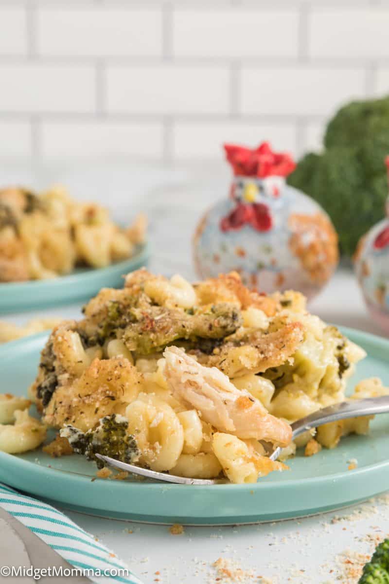 Chicken and Broccoli Baked Macaroni and Cheese