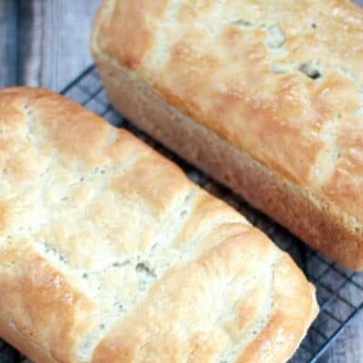 How to Make Homemade White Bread - MidgetMomma