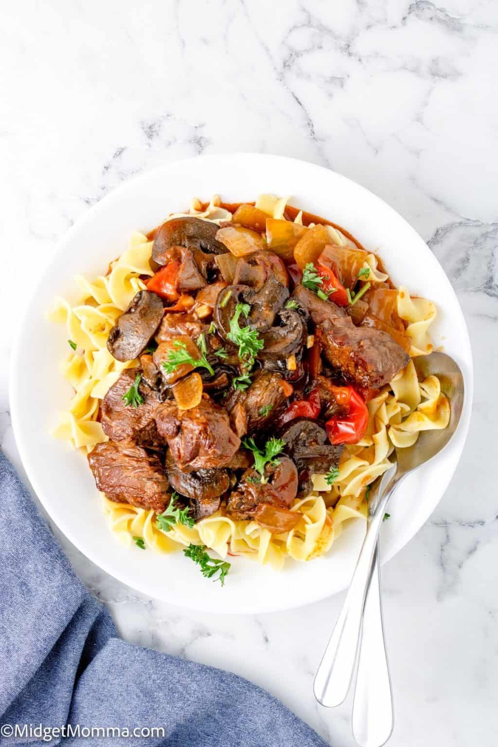 Slow Cooker Hungarian Goulash Recipe