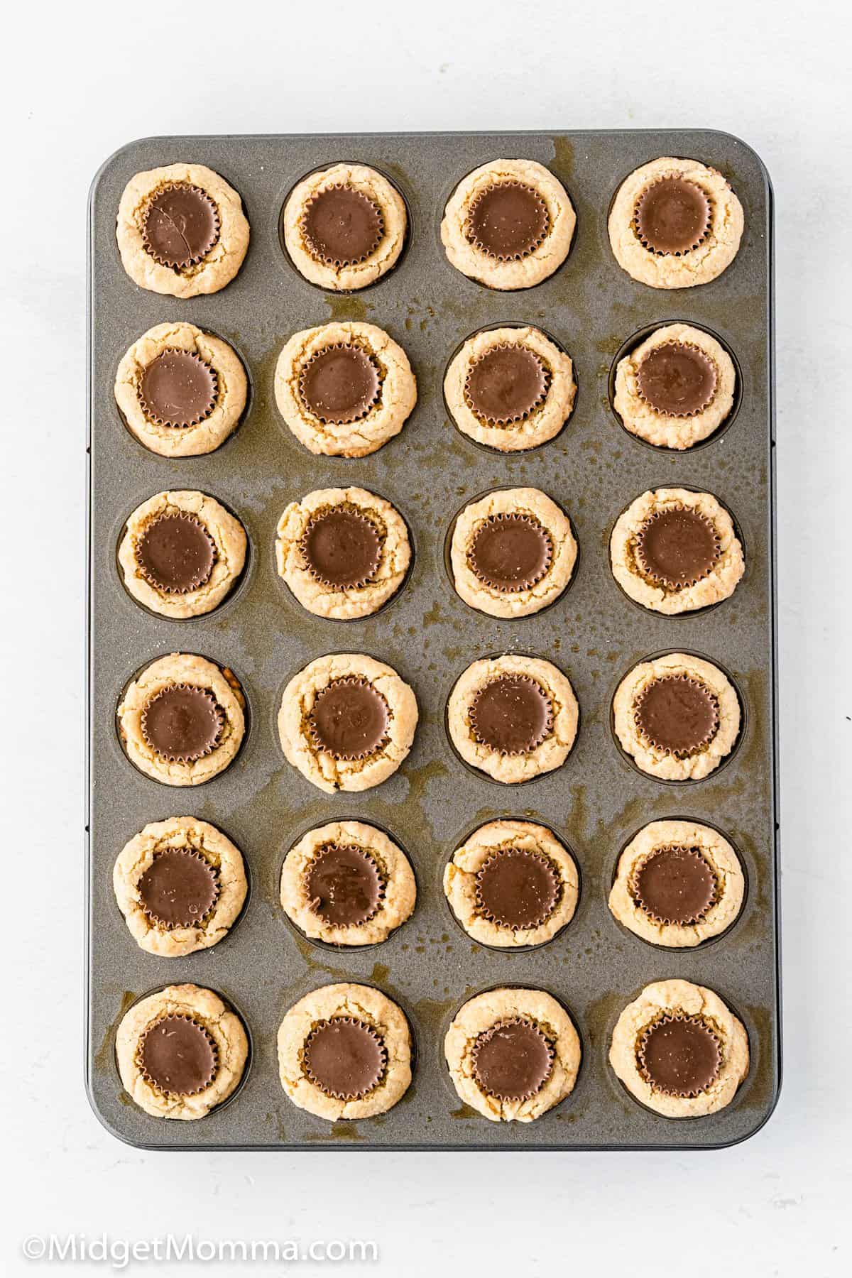 Muffin Tin Peanut Butter Cup Cookies - Muffin Tin Recipes
