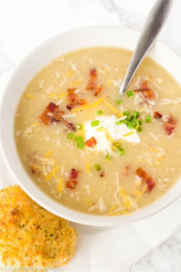 Baked Potato Cauliflower Soup with Bacon