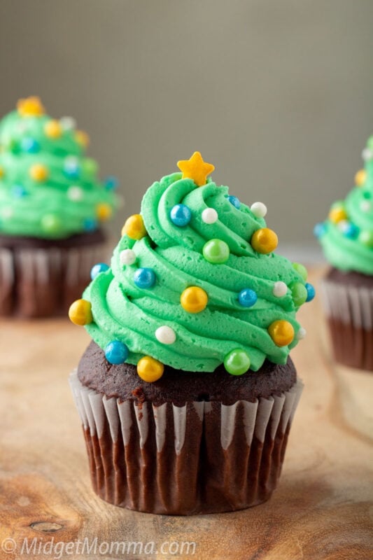 Christmas Tree Cupcakes With Homemade Frosting & Cupcakes