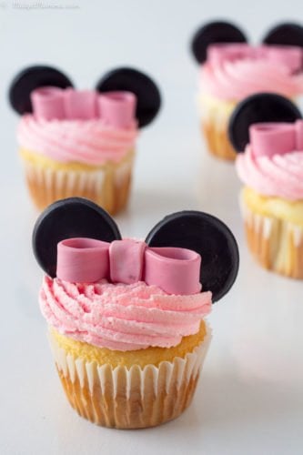 Minnie Mouse Cupcakes • MidgetMomma