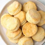 Buttermilk Biscuits • MidgetMomma