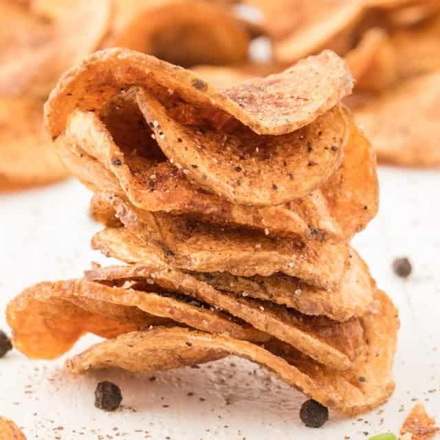 Black Pepper and Sea Salt Potato Chips • MidgetMomma