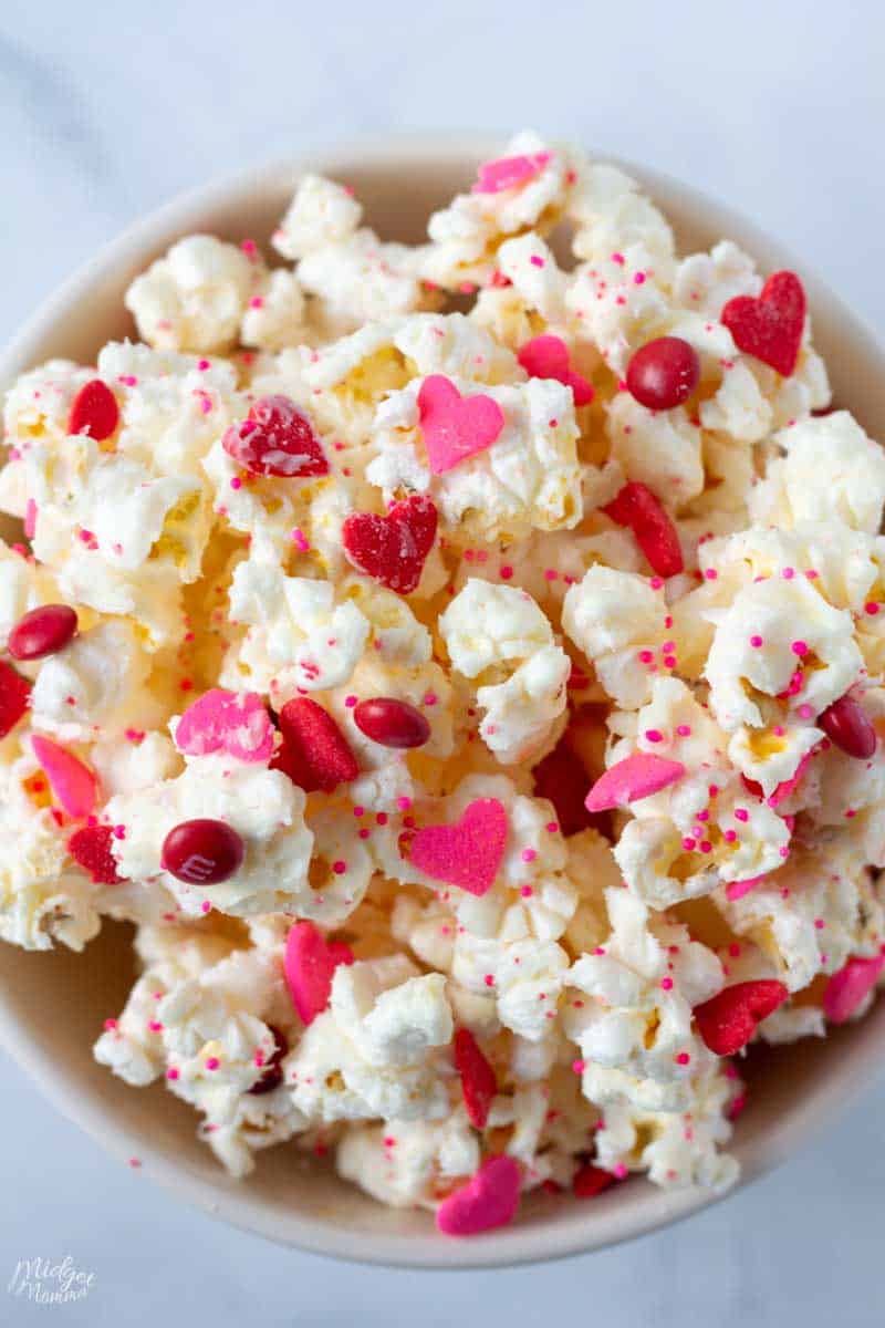 White Chocolate Popcorn Recipe - Valentine's Day popcorn • MidgetMomma