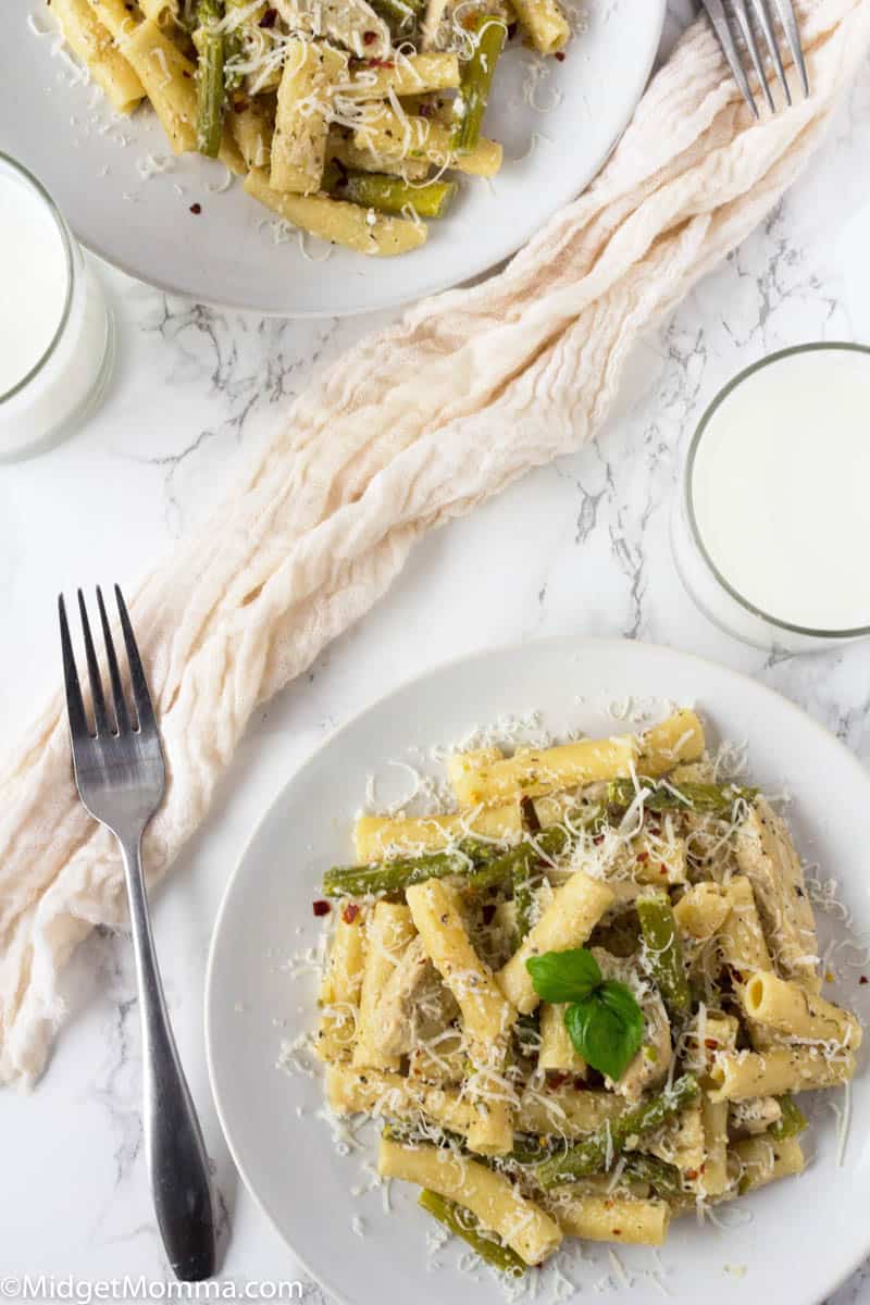 Easy Creamy Chicken Asparagus Pasta • MidgetMomma