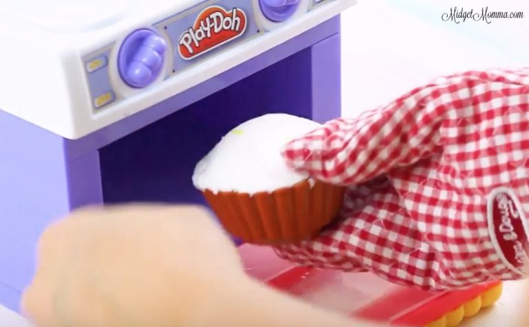 Play Doh Cupcake Station