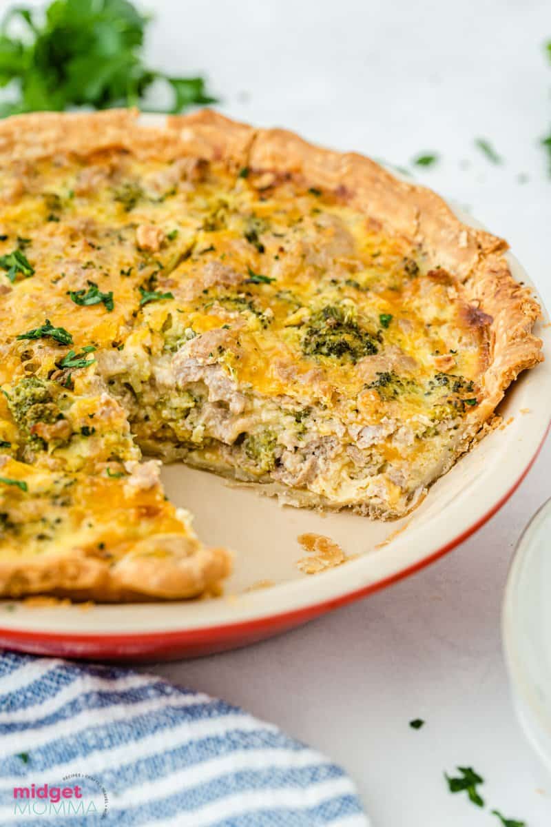 https://www.midgetmomma.com/wp-content/uploads/2018/01/Sausage-Broccoli-and-Cheese-Quiche-22.jpg