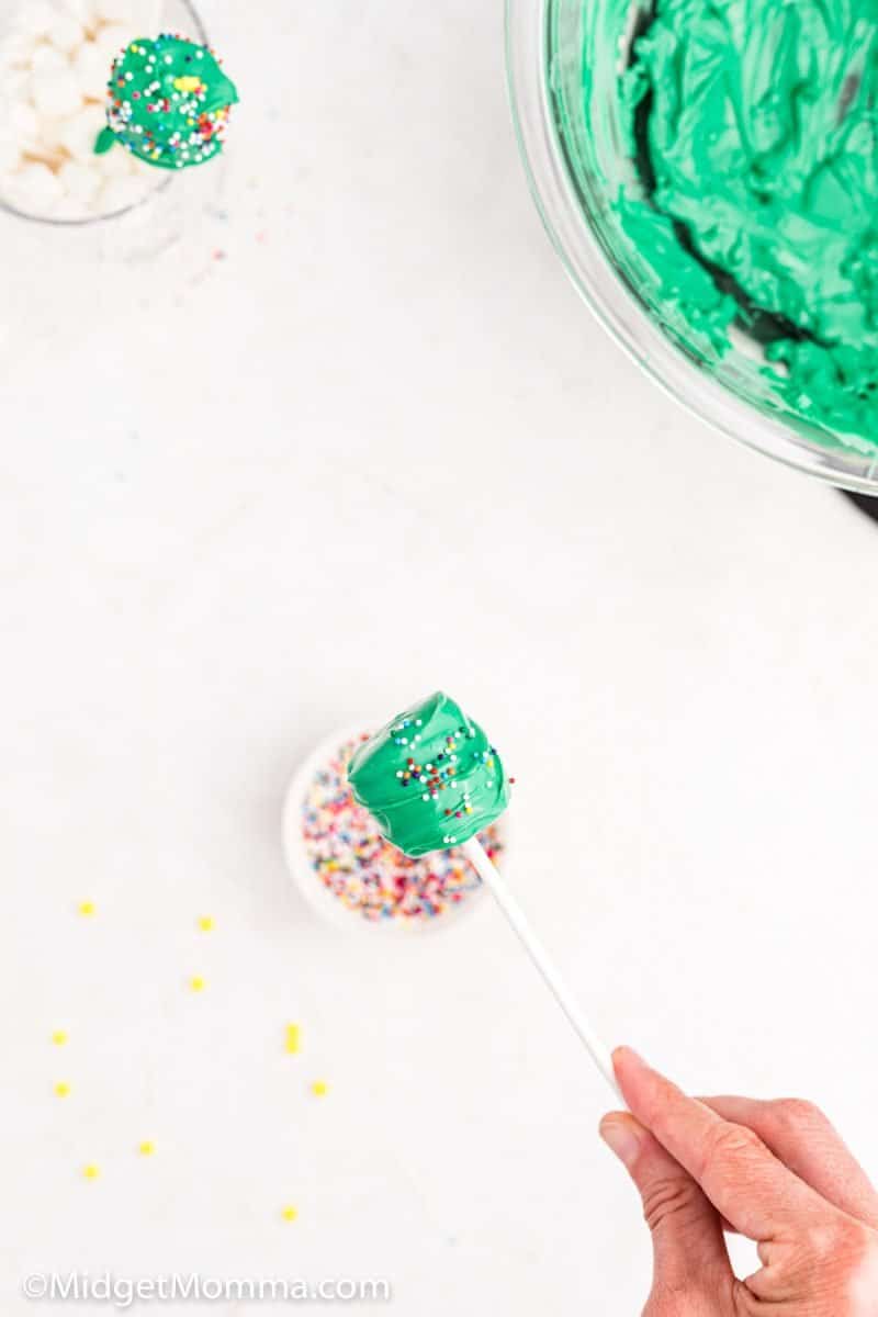 Christmas Tree Marshmallow Pops • MidgetMomma