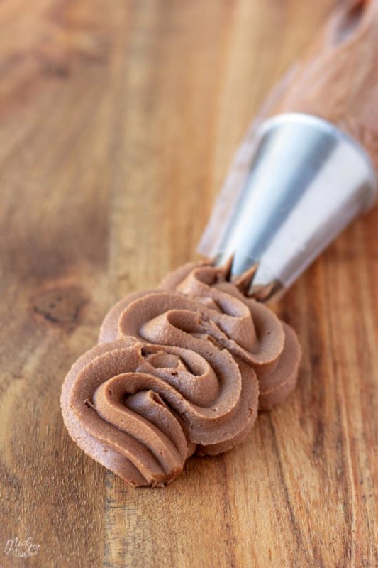 Sugar Free Chocolate Buttercream Frosting • MidgetMomma