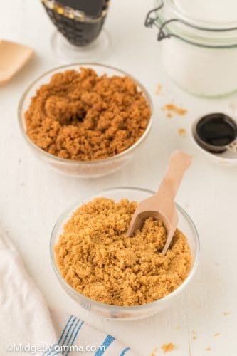 How to Make Brown Sugar (Light Brown Sugar and Dark Brown Sugar)