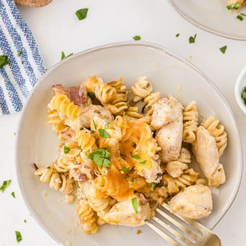 Cheesy Chicken Bacon Ranch Pasta Casserole • Midgetmomma 7523