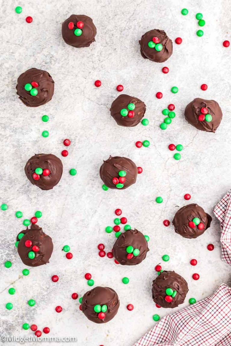 M&M Holiday Chocolate Peanut Butter Balls • MidgetMomma