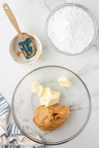 Peanut Butter Cookie Frosting! Tastes Just Like Peanut Butter Cookies!