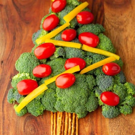 Christmas Tree Crudite Board (Christmas Tree Veggie Platter)