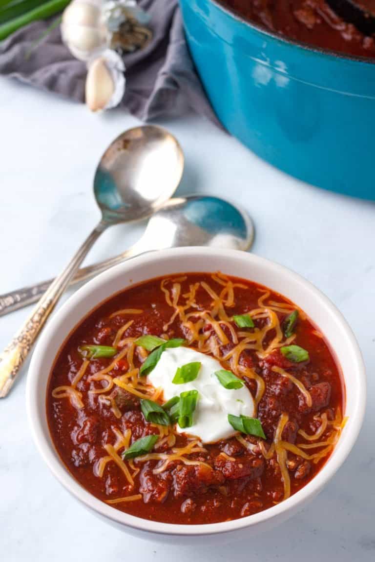 Easy Stove Top Homemade Chili Recipe • MidgetMomma