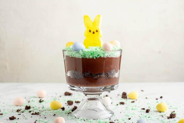 Easter Chocolate Pudding Parfaits • MidgetMomma