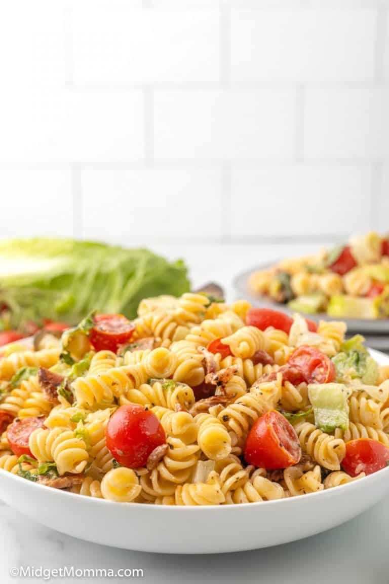 Creamy BLT Pasta Salad Recipe • MidgetMomma