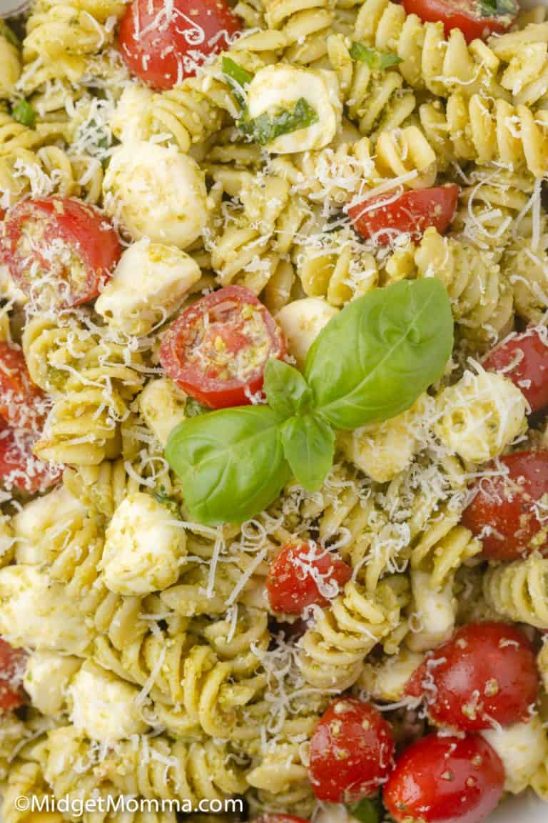 Pesto Pasta Salad Recipe With Tomatoes and Mozzarella Cheese Balls