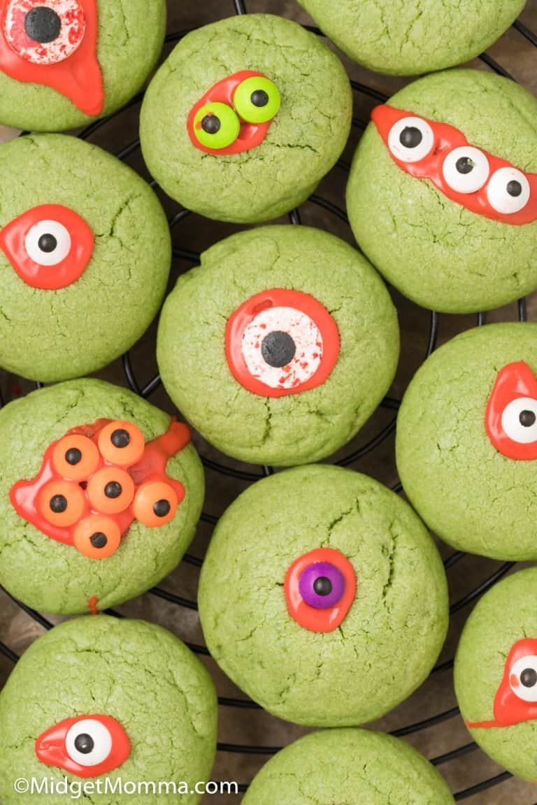 Monster Eye Ball Halloween Sugar Cookies • MidgetMomma