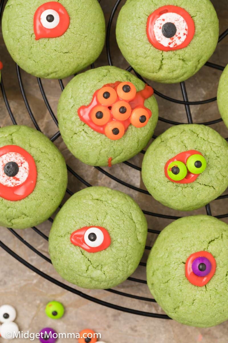 Monster Eye Ball Halloween Sugar Cookies • MidgetMomma