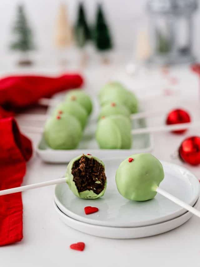 Grinch Cake Pops • MidgetMomma