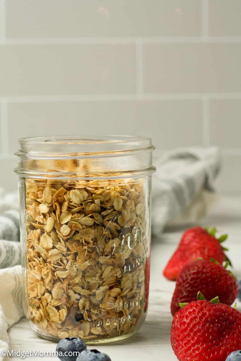 easy-homemade-healthy-granola-recipe-midgetmomma