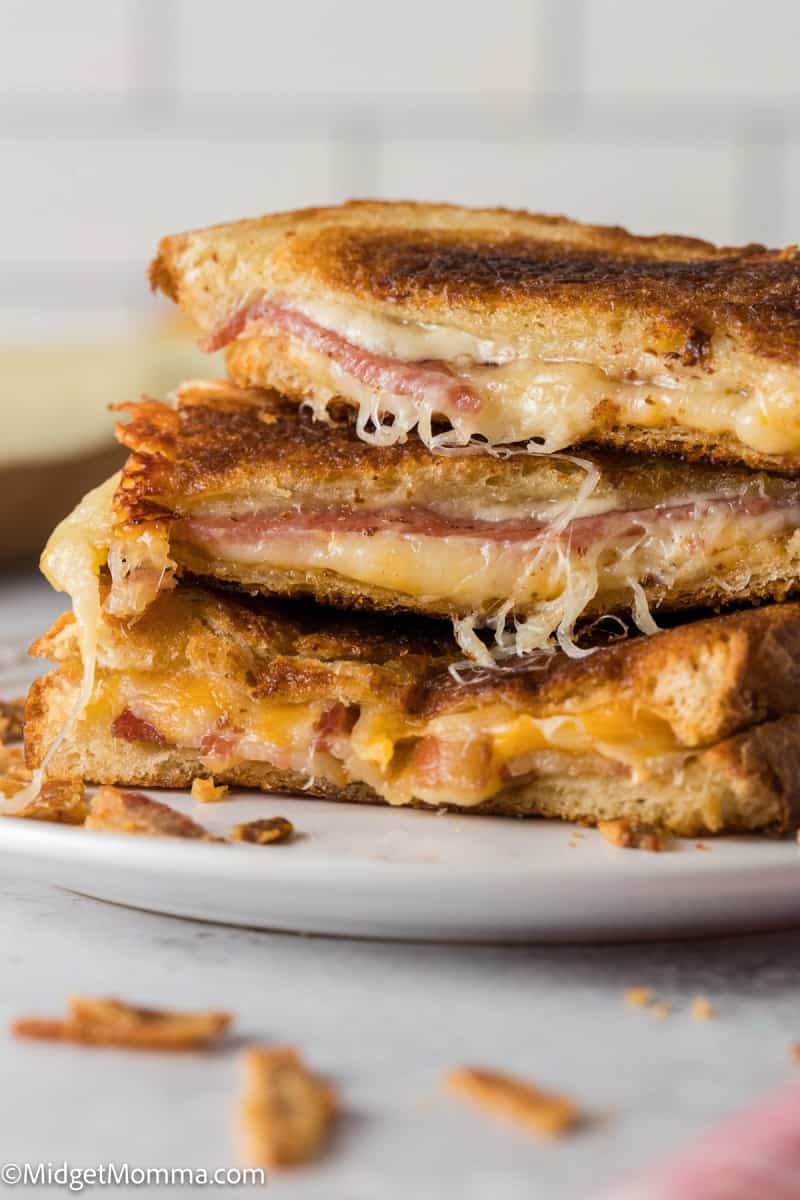 Bacon Grilled Cheese Sandwich Recipe • MidgetMomma