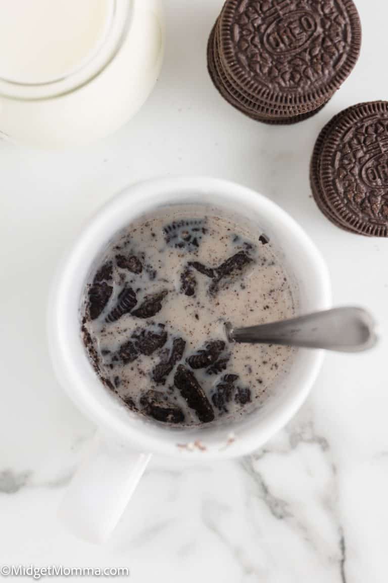 Microwave Oreo Mug Cake Recipe • MidgetMomma