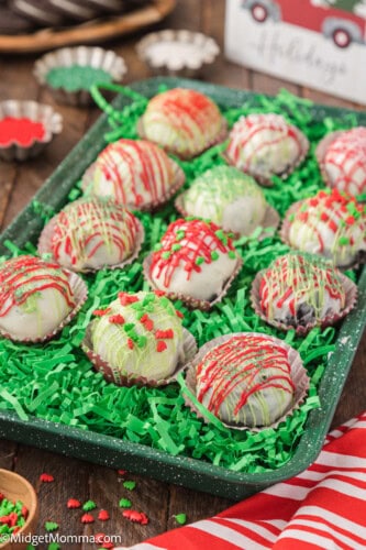 Christmas Oreo Balls Recipe • MidgetMomma