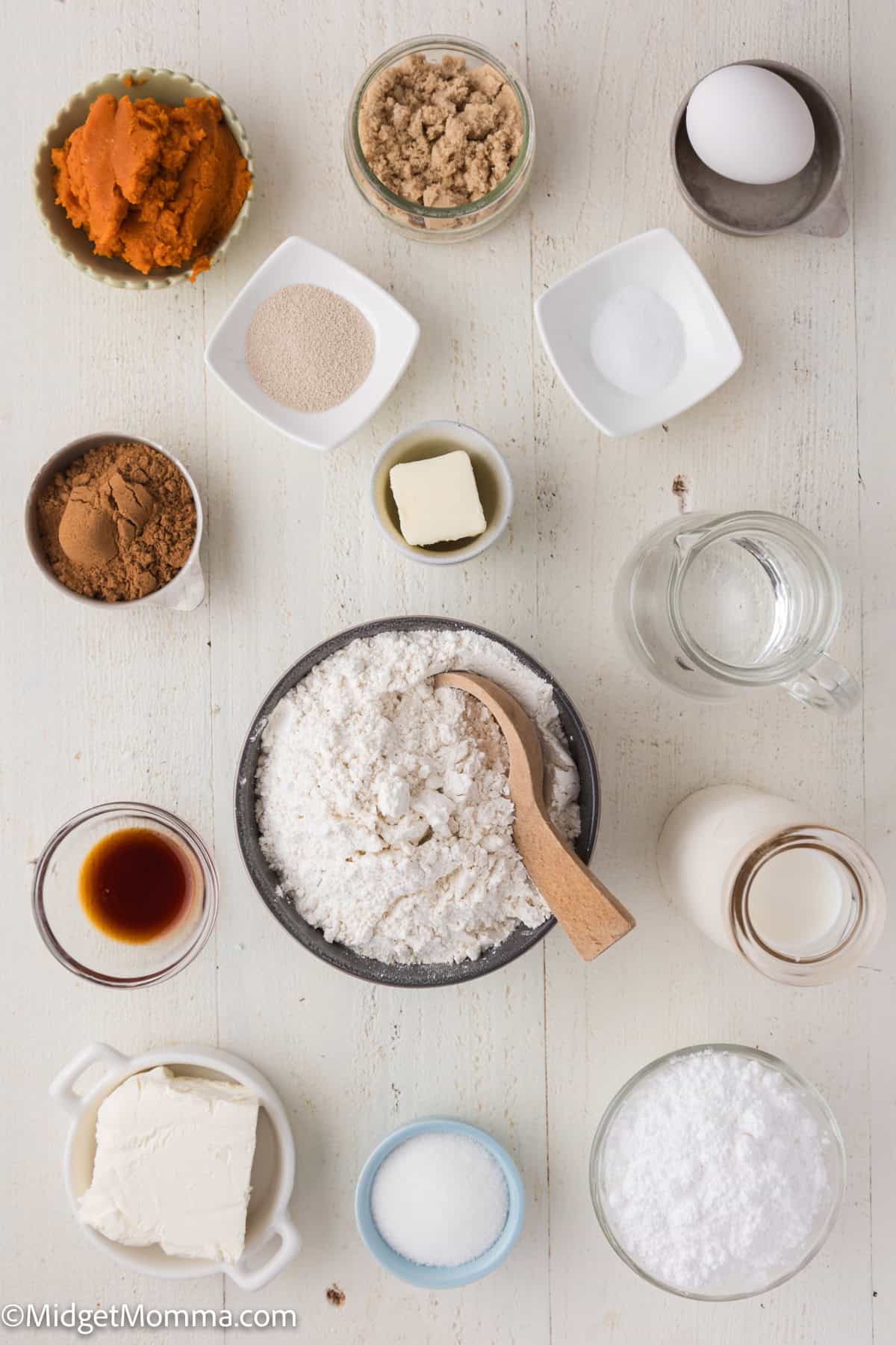 Pumpkin Cinnamon Rolls Ingredients. 