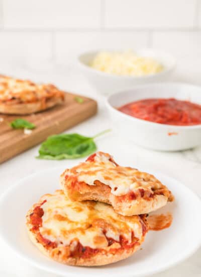 Air Fryer English Muffin Pizza Recipe